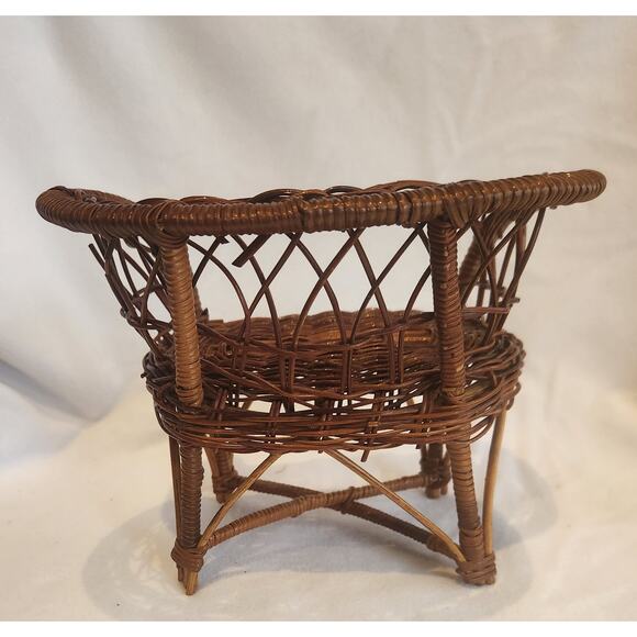 Vtg Wicker Rattan Doll Miniature Furniture 8 Pieces 2 Chairs 2 Tables2 Loveseats - Picture 5 of 10
